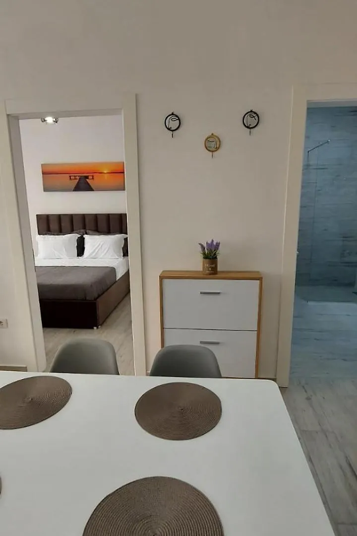 Vaso Apartment 골렘